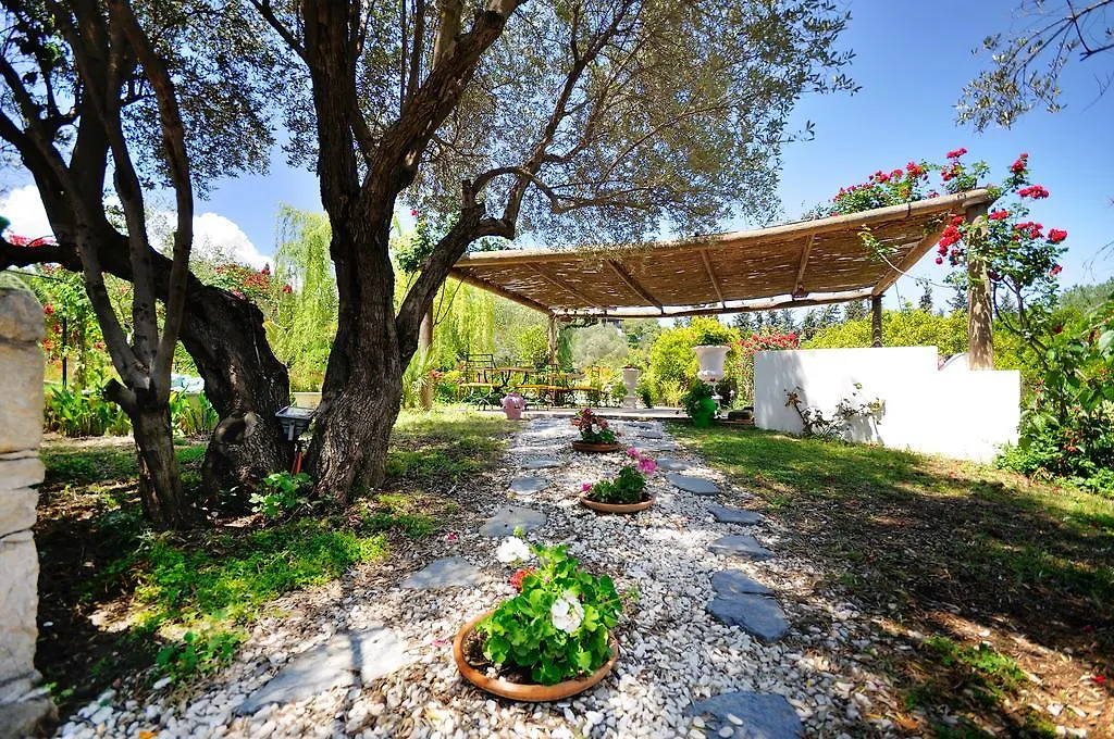 Olive Farm Of Datca Guesthouse (Adults Only) 2*,